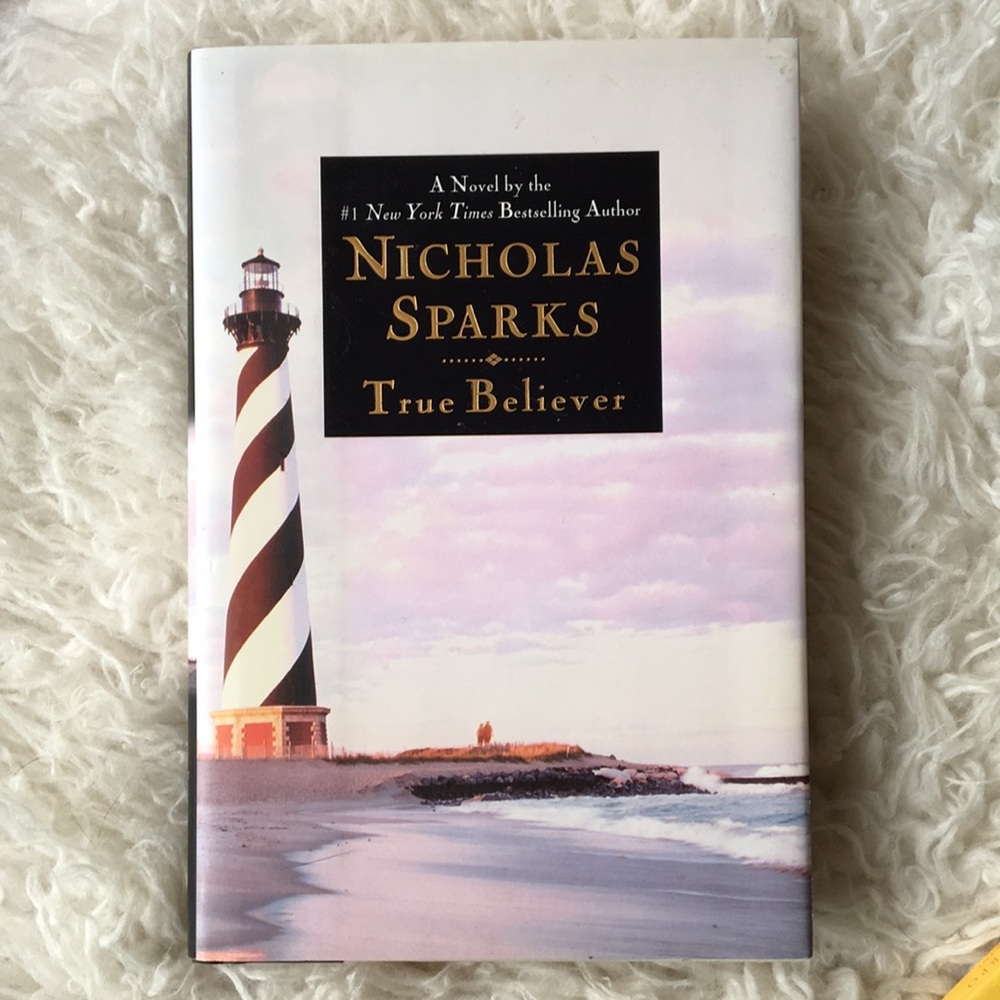 3 Book Bundle: Nicholas Sparks, Eckhart Tolle - Picture 6 of 11